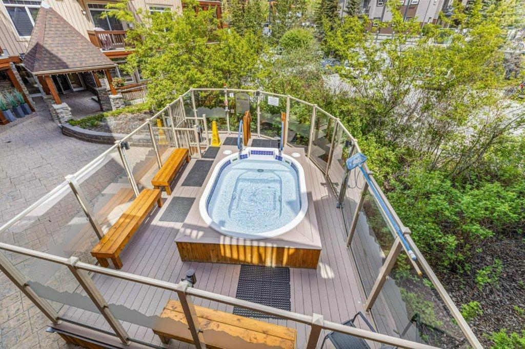 Sunny Tranquil Woods Turret In Falcon Crest Lodge 坎莫尔 外观 照片